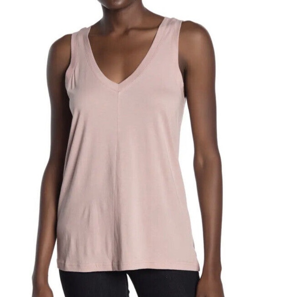 Caslon Women’s Blush Sleeveless V-Neck Soft Comfort Basic Tank